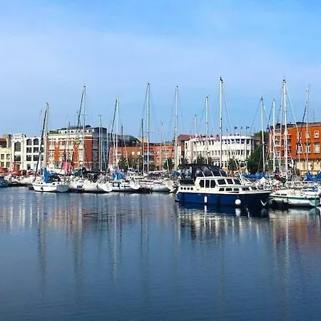 Retraite Paisible, Jardin, Plages Et Centre Anime Ferienhaus