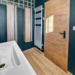 Retraite Paisible, Jardin, Plages Et Centre Anime 別荘